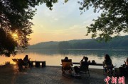 肇庆“移动卧室”重塑旅行方式 “Z世代”爱上车轮上的家